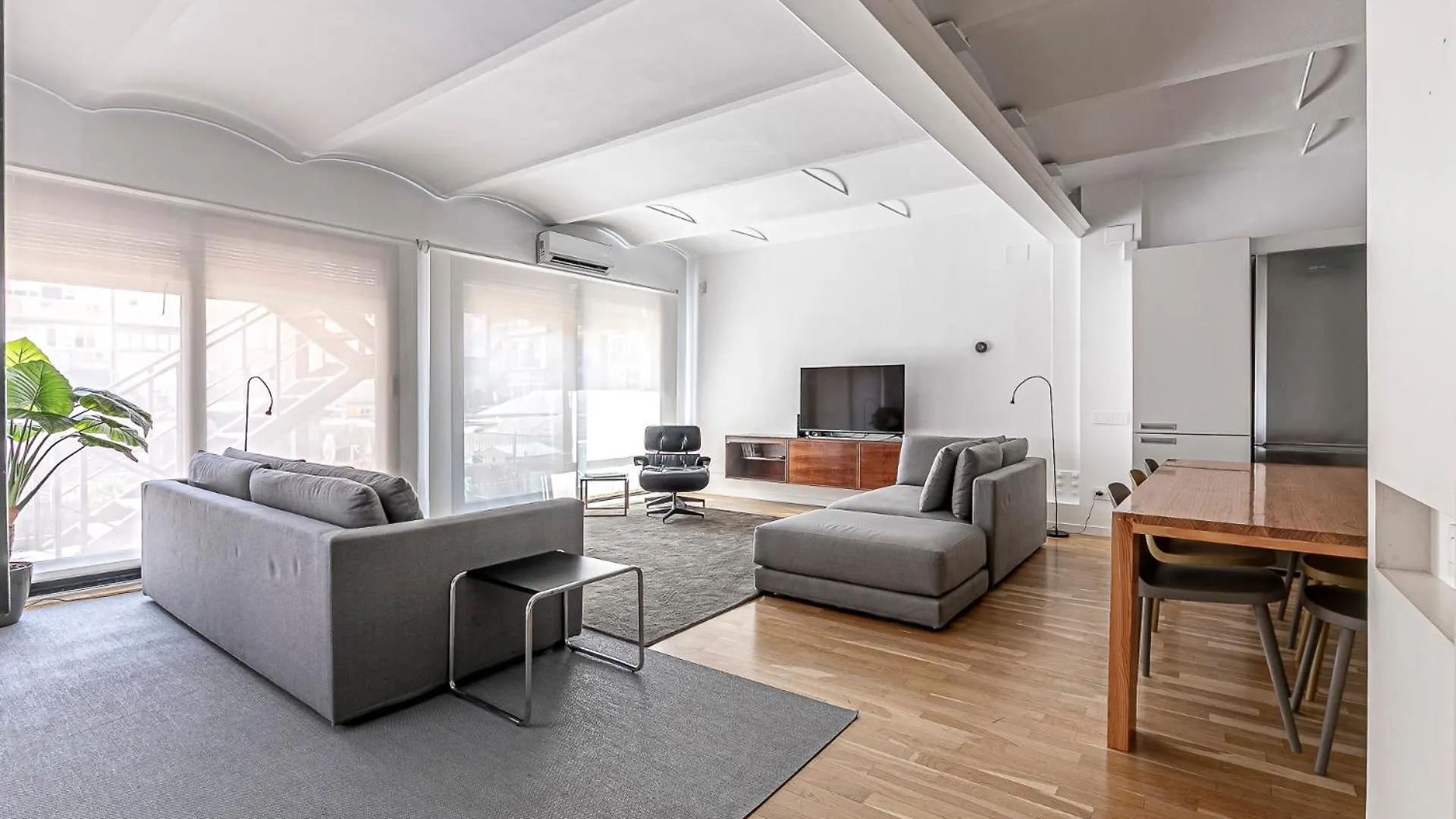 Super Central Apartment, Spacious And Bright 0*, Barcellona