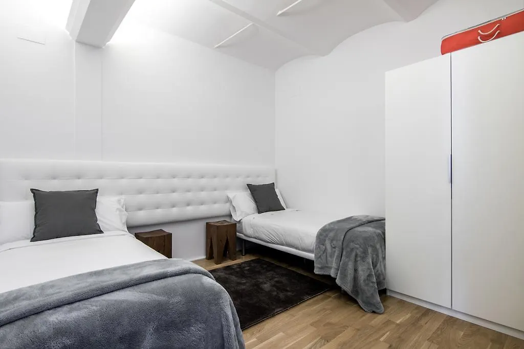 Super Central Apartment, Spacious And Bright 0*, Barcellona